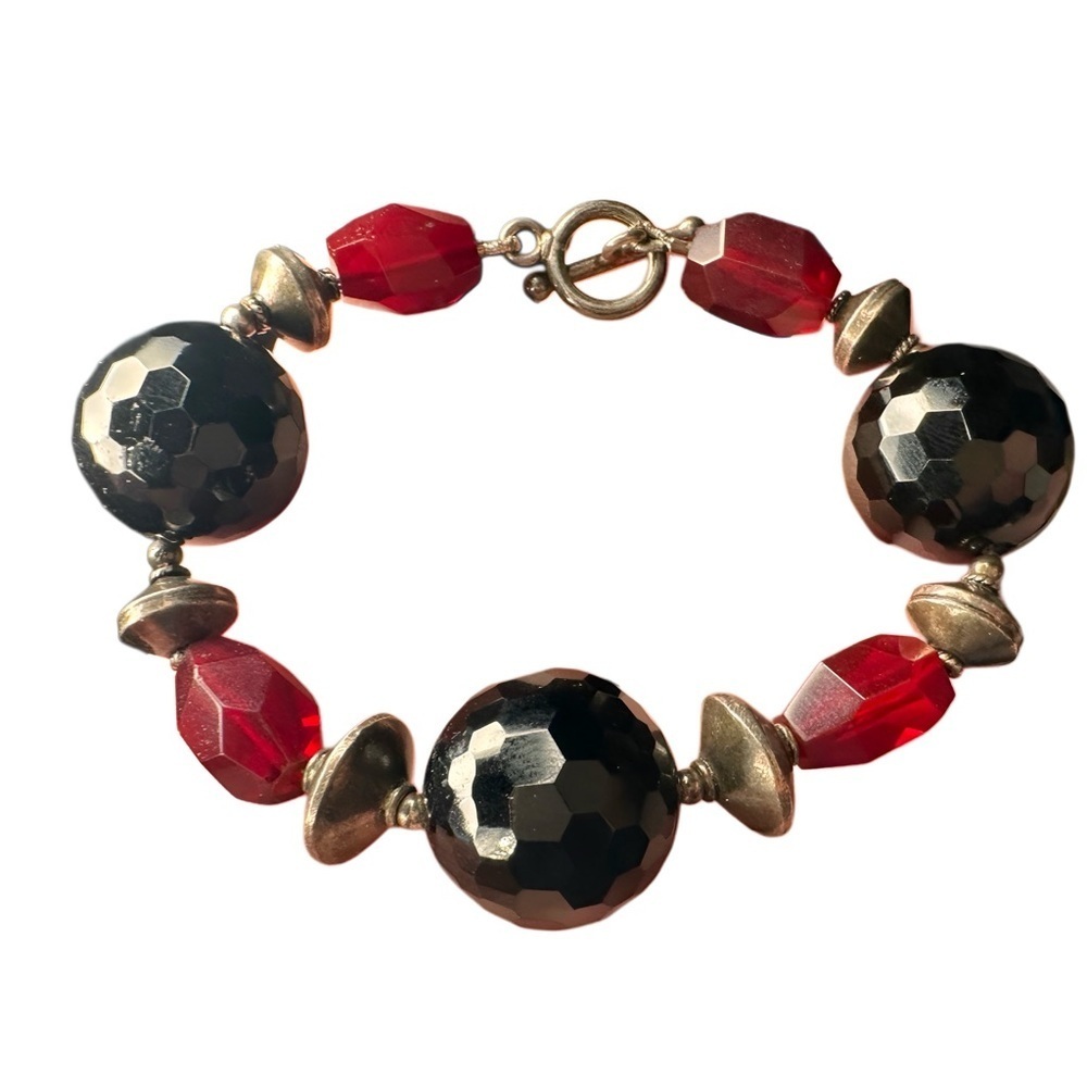 5/$25 😻 Vintage Red and Black Beaded Bracelet